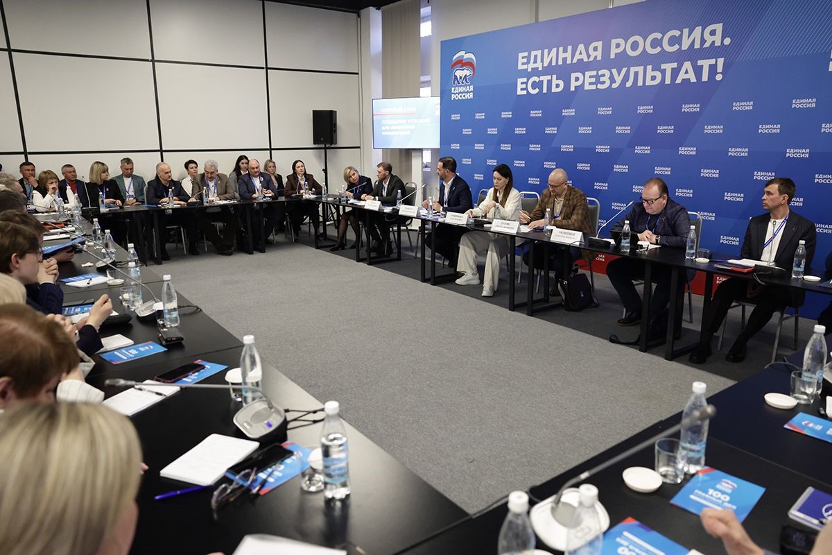 В Народную программу «Единой России» предлагается включить масштабирование строительства образовательной инфраструктуры и мораторий на увеличение учебной нагрузки для школьников